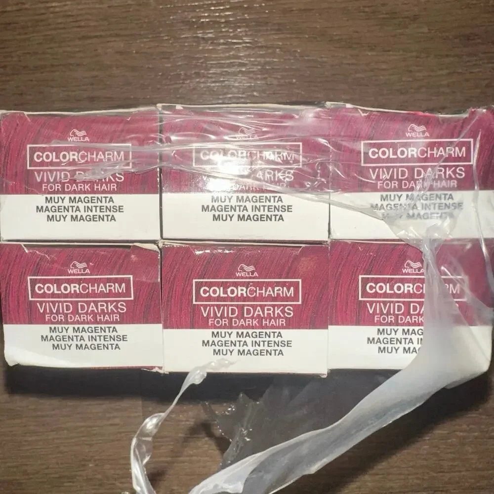 WELLA COLORCHARM VIVID DARKS Permanent Cream Color Muy Magenta